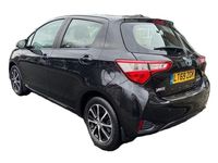 Used Toyota Yaris Hybrid 100 HP (73 kW) 2019 Black Hatchback