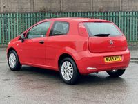 Used Fiat Punto Pop 69 HP (50 kW) 2015 Red Hatchback
