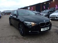 Begagnad BMW 114 Sport Line 2014 Svart Halvkombi