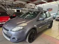Używany Renault Clio II Dynamique 86 KM (63 kW) 2010 Niebieski Hatchback