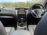 Begagnad Nissan Navara Tekna 190 HK (139 kW) 2020 Silver Pickup