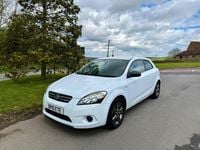 Used Kia ProCeed 2010 White Hatchback
