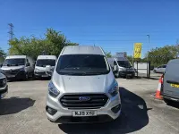 Used Ford Transit Custom Limited 130 HP (95 kW) 2019 Silver Van