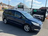Usado Ford Galaxy Titanium 150 HP (110 kW) 2016 Azul Monovolume