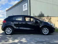 Used Kia Rio 85 HP (62 kW) 2014 Black Hatchback