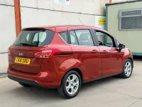 Usado Ford B-MAX Zetec 95 HP (69 kW) 2016 Vermelho Monovolume