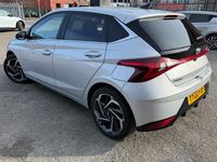 Used Hyundai i20 Premium 100 HP (73 kW) 2022 Silver Hatchback