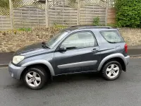 Begagnad Toyota RAV4 147 HK (108 kW) 2004 Grå SUV