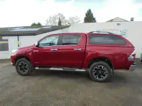 Used Toyota HiLux 150 HP (110 kW) 2017 Red Pickup