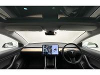 Used Tesla Model 3 Standard Range 239 kW (325 HP) 2020 White Sedan