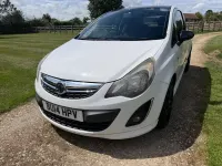 Used Vauxhall Corsa Edition 2014 White Hatchback