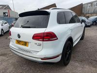 Used VW Touareg R-line Plus 2017 White SUV