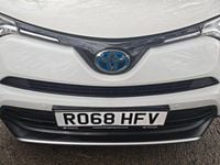 Used Toyota RAV4 Hybrid Design 2018 White SUV