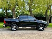 used Toyota HiLux 2.4 INVINCIBLE X 4WD D 4D DCB 4d 147 BHP