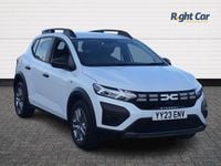 Used Dacia Sandero Essentiel 91 HP (66 kW) 2023 White Hatchback