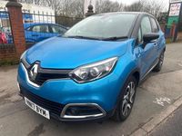 Used Renault Captur Dynamique 90 HP (66 kW) 2017 Blue SUV