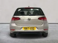 Used VW Golf VII SE 123 HP (90 kW) 2017 Silver Hatchback