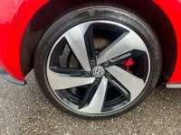 Używany VW Golf VII GTI 245 KM (180 kW) 2019 Czerwony Hatchback