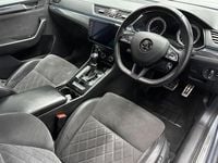 Second-hand Skoda Superb SportLine 190 CP (139 kW) 2018 Gri Hatchback