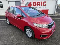 Używany Honda Jazz SE 102 KM (75 kW) 2018 Czerwony Hatchback