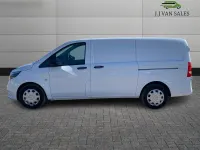 Begagnad Mercedes Vito Progressive 140 HK (102 kW) 2021 Vit Van