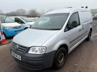 Usado VW Caddy 104 HP (76 kW) 2010 Prateado Monovolume