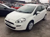 Używany Fiat Punto Pop 69 KM (50 kW) 2014 Biały Hatchback