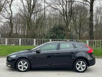 Used Volvo V40 SE 2015 Black Hatchback