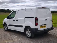 Used Peugeot Partner 2018 White