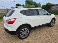 Used Nissan Qashqai Tekna 117 HP (86 kW) 2012 White SUV