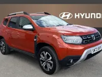 Begagnad Dacia Duster Prestige 131 HK (96 kW) 2022 Orange SUV