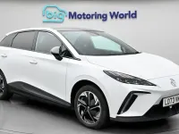 Begagnad MG MG4 EV Trophy 150 kW (204 HK) 2025 Halvkombi