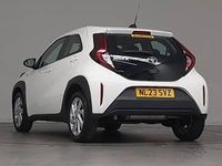 Used Toyota Aygo X PURE 72 HP (52 kW) 2023 White SUV