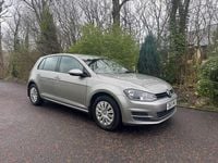 Usado VW Golf VII S 105 HP (77 kW) 2015 Prateado Citadino