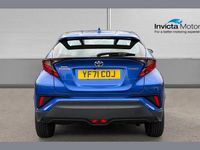 Second-hand Toyota C-HR 122 CP (89 kW) 2021 Albastru SUV