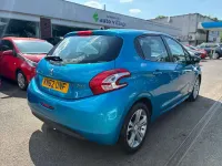 Used Peugeot 208 Active 95 HP (69 kW) 2012 Blue Hatchback