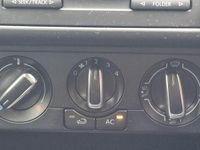 Begagnad VW Polo Match 70 HK (51 kW) 2012 Röd Halvkombi