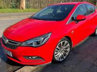 Used Vauxhall Astra SRi 110 HP (80 kW) 2015 Red Hatchback