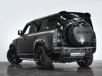 Usado Land Rover Defender Carpathian Edition 525 HP (386 kW) 2023 Cinzento SUV