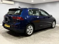 Używany VW Golf VIII Life 150 KM (110 kW) 2024 Niebieski Hatchback
