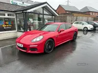 Used Porsche Panamera 300 HP (220 kW) 2015 Red Hatchback