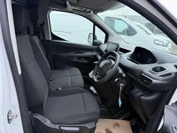 Used Peugeot Partner Premium 102 HP (75 kW) 2024 White MPV