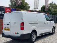 Second-hand Peugeot Expert Premium 2021 Alb Van