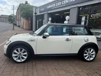 Used Mini Cooper D Hatch 2010 White Hatchback