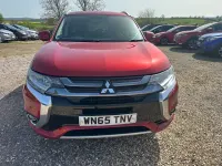 Usado Mitsubishi Outlander P-HEV 200 HP (147 kW) 2015 Vermelho SUV