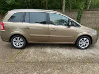 Gebraucht Vauxhall Zafira Design Edition 115 PS (84 kW) 2012 Braun Van / Kleinbus