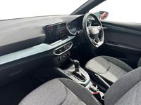 Usado Seat Arona Xperience 110 HP (80 kW) 2023 Prateado SUV