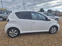 Used Toyota Aygo 68 HP (50 kW) 2013 White Hatchback