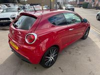 Used Alfa Romeo MiTo 105 HP (77 kW) 2014 Red Hatchback