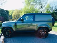 Used Land Rover Defender S 345 HP (253 kW) 2025 Green SUV